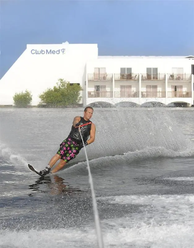 Club Med Cancun Yucatan Hotel 4*,